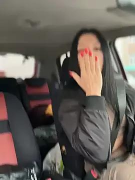 JulliaVegas on StripChat 