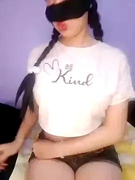 Group Jumanaa on StripChat