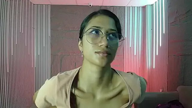 Freechat KaitlynLoveCam on StripChat