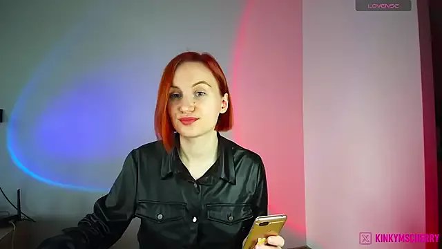Freechat KinkyMissCherry on StripChat