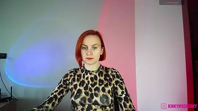 Freechat KinkyMissCherry on StripChat