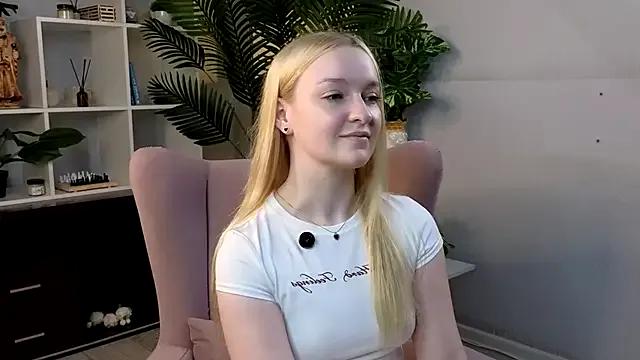 StripChat KrishnaSimmons is Freechat KrishnaSimmons — spanking my butt