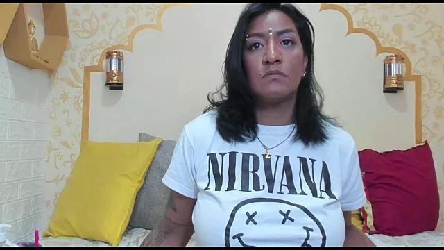 Freechat LadyNahir on StripChat