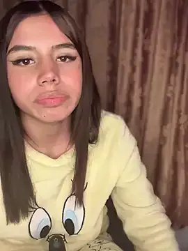 Freechat Laura-Khalifa on StripChat