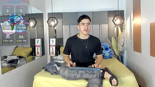 Freechat LiamNovak on StripChat