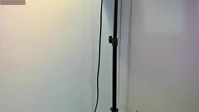 LILA_ELLIOT on StripChat