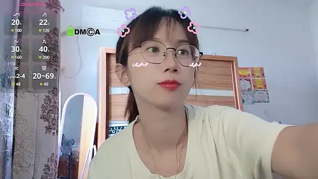 Lili_666 on StripChat 