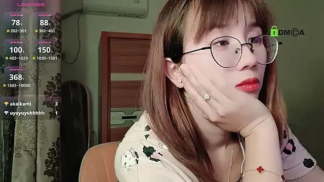 Lili_666 on StripChat 