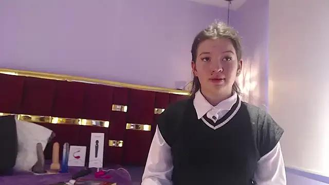 lilimini032 — fingers in my pussy