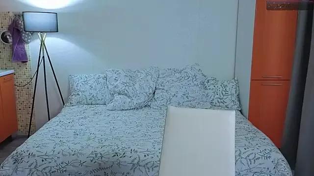 Lill_Mary on StripChat 