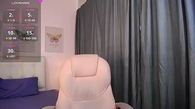 Freechat liss_black on StripChat