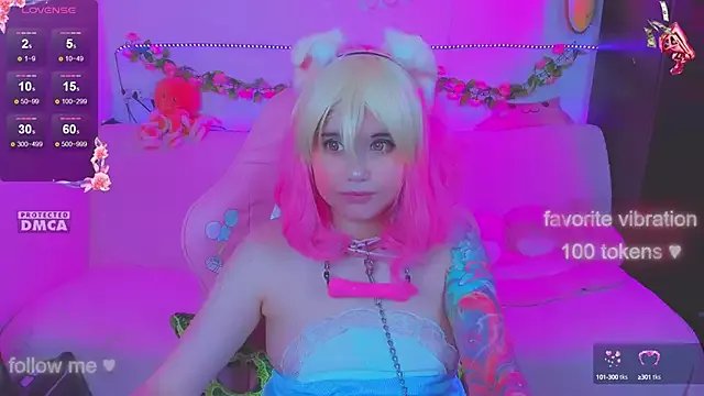 Lolisuccub on StripChat