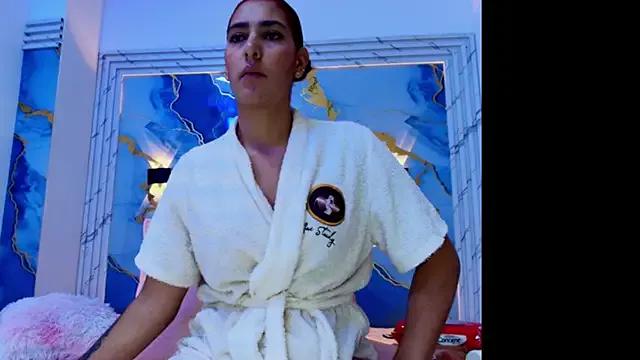 lorrayne_ on StripChat 