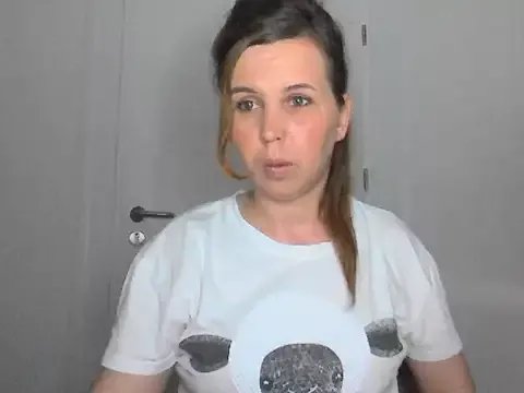 Freechat loveis007 on StripChat