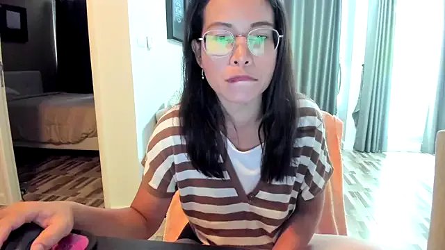 Freechat loveley_jenny on StripChat