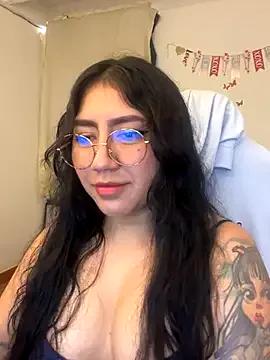 Freechat LoveLyy- on StripChat