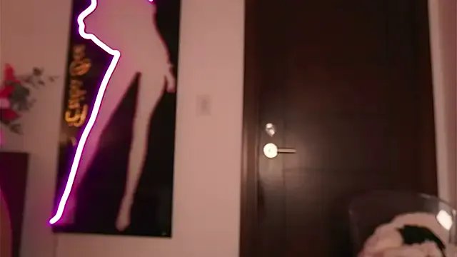 Freechat LunaMystyque on StripChat