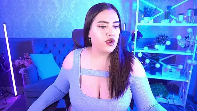 StripChat LunaPearll is Freechat LunaPearll — show breasts
