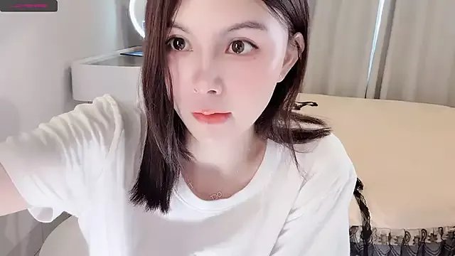 Freechat lvy-w on StripChat