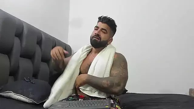 Freechat Lyon_vach on StripChat