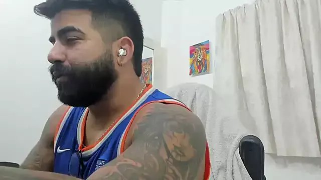 Freechat Lyon_vach on StripChat