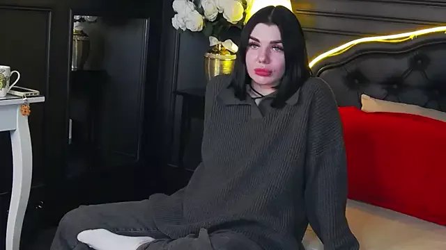 MaeveMoon on StripChat