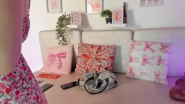 Malka_Burning on StripChat