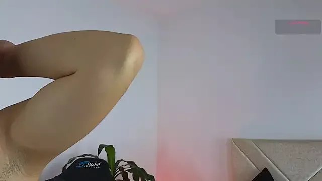 Mariafer05 on StripChat