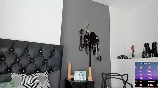 MariaGaitan on StripChat