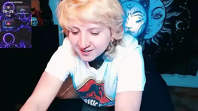 Marieblueeyes — Horny time live/tip menu /squirtbigclit
