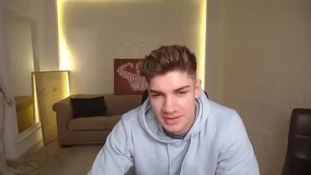 MaxKaiden on StripChat