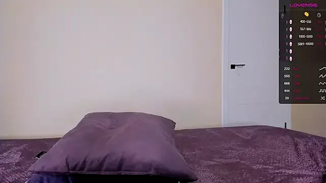 mayWaya on StripChat