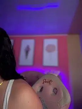 Megaan__More — Bubis Play