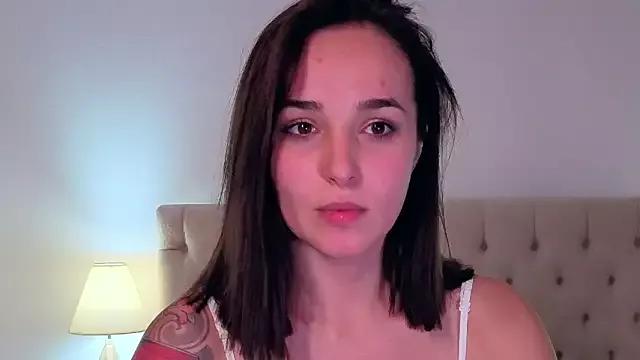 MeIisaLove on StripChat 