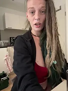 MenaDreadfull on StripChat