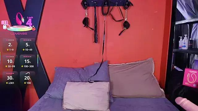 StripChat MiiaDiaz is Freechat MiiaDiaz — squirting! <3