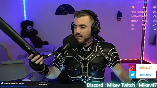 Freechat Mikev on StripChat