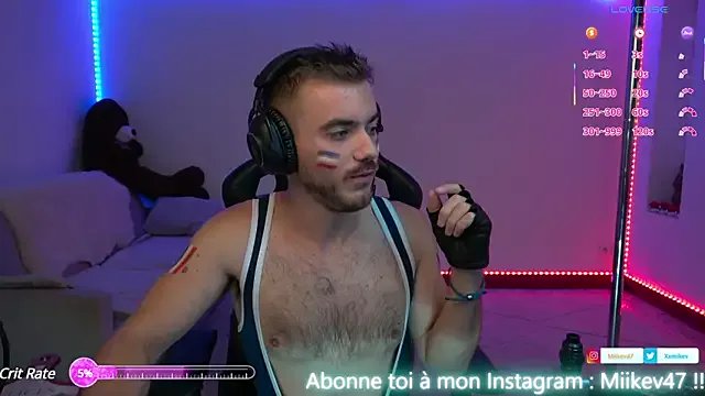 Freechat Mikev on StripChat