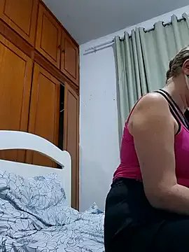 Freechat MILEIDE980 on StripChat