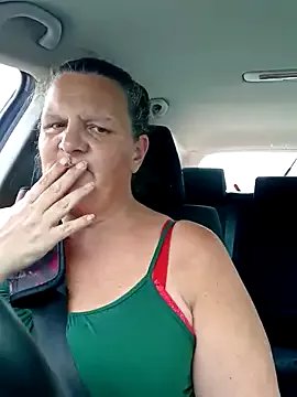 MissQueenBeex on StripChat 