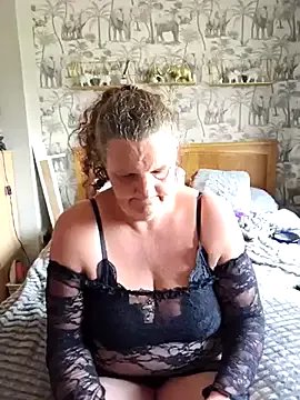 MissQueenBeex on StripChat 