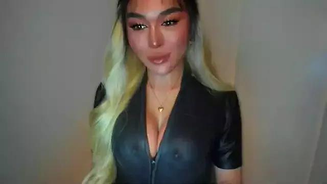 MissValentinaJohnson on StripChat 