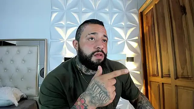 Freechat MISTER_VENOM on StripChat