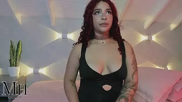 MizzHell on StripChat