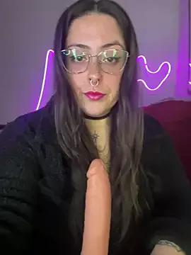 Mizztikaa on StripChat