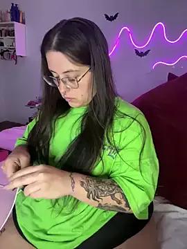 Mizztikaa on StripChat