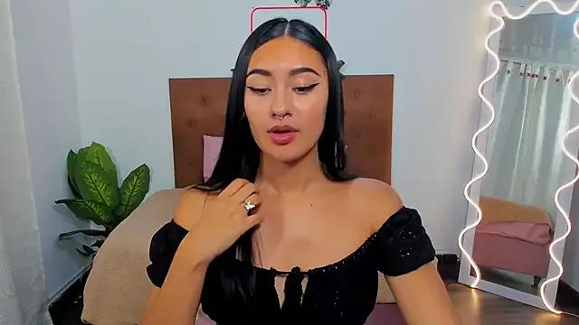 Moonshine_tay on StripChat 