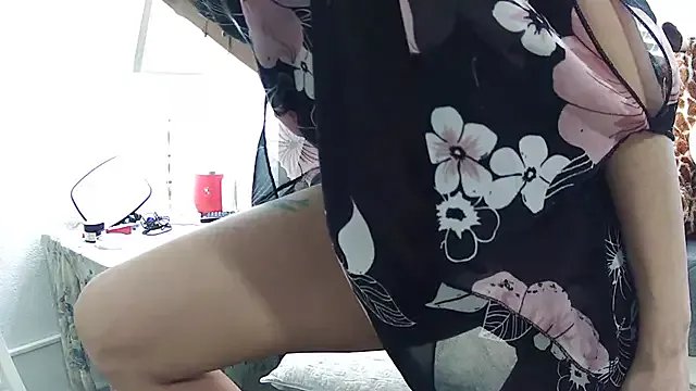 Freechat mysterymel on StripChat