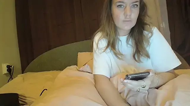 Freechat Nina24 on StripChat