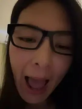 Ninazhang on StripChat 
